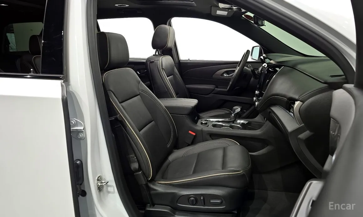 Фото 10 - Chevrolet Traverse