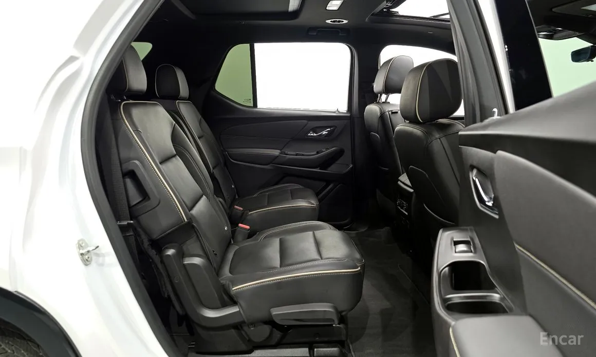 Фото 12 - Chevrolet Traverse