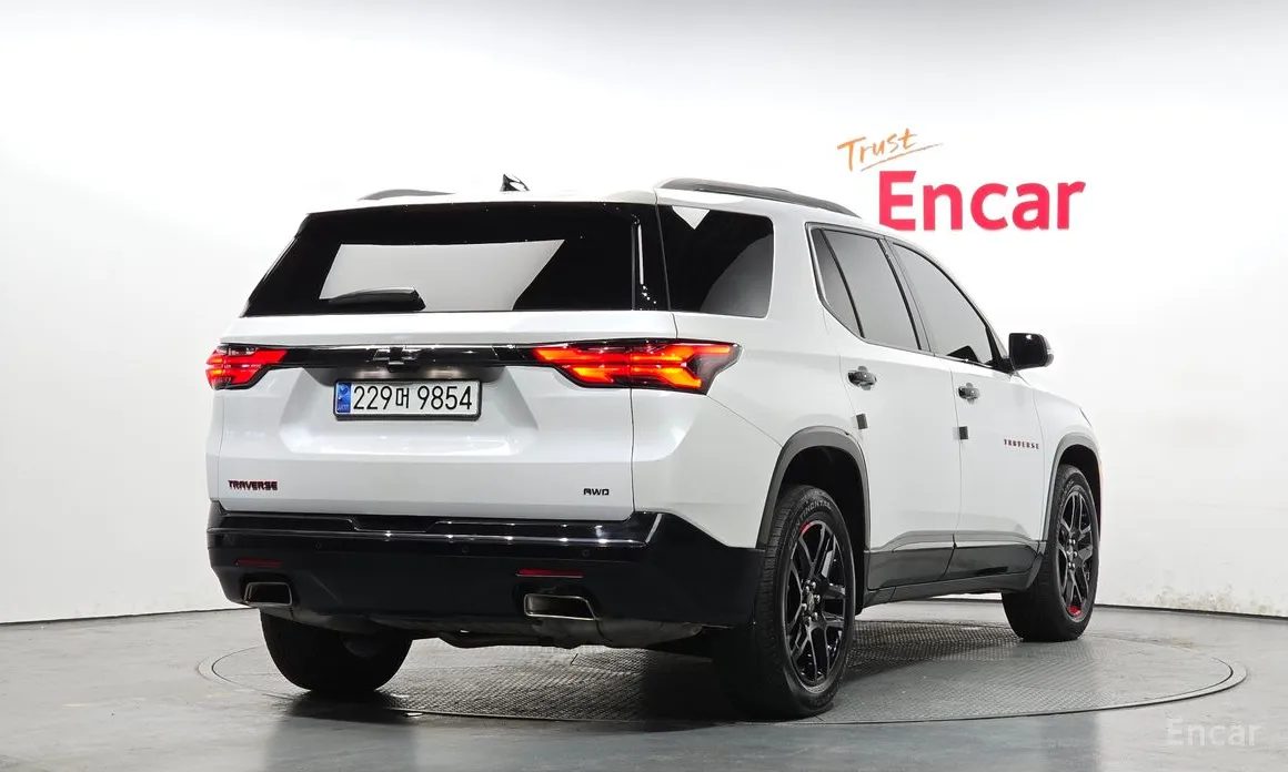 Фото 2 - Chevrolet Traverse