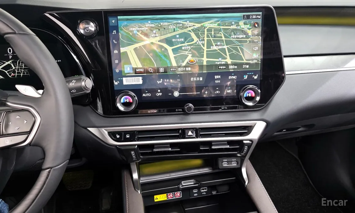 Фото 14 - Lexus RX