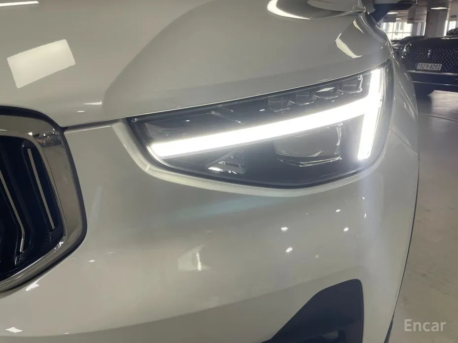 Фото 15 - Volvo XC40