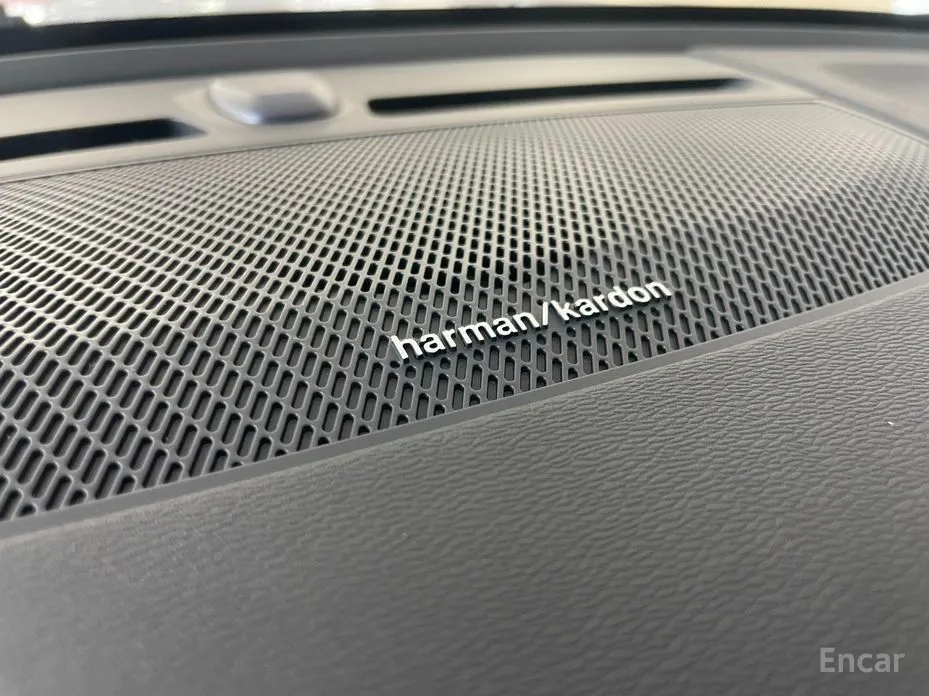 Фото 18 - Volvo XC40