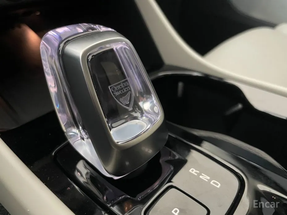 Фото 9 - Volvo XC40