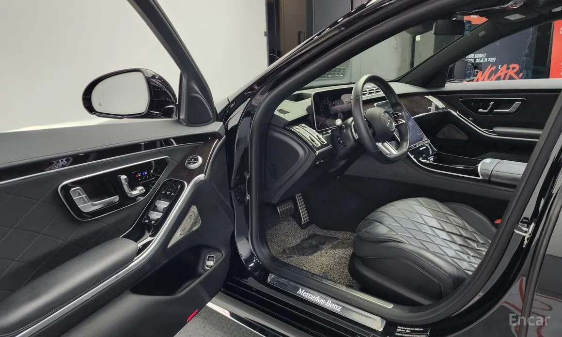 Фото 10 - Mercedes-Benz S-Class