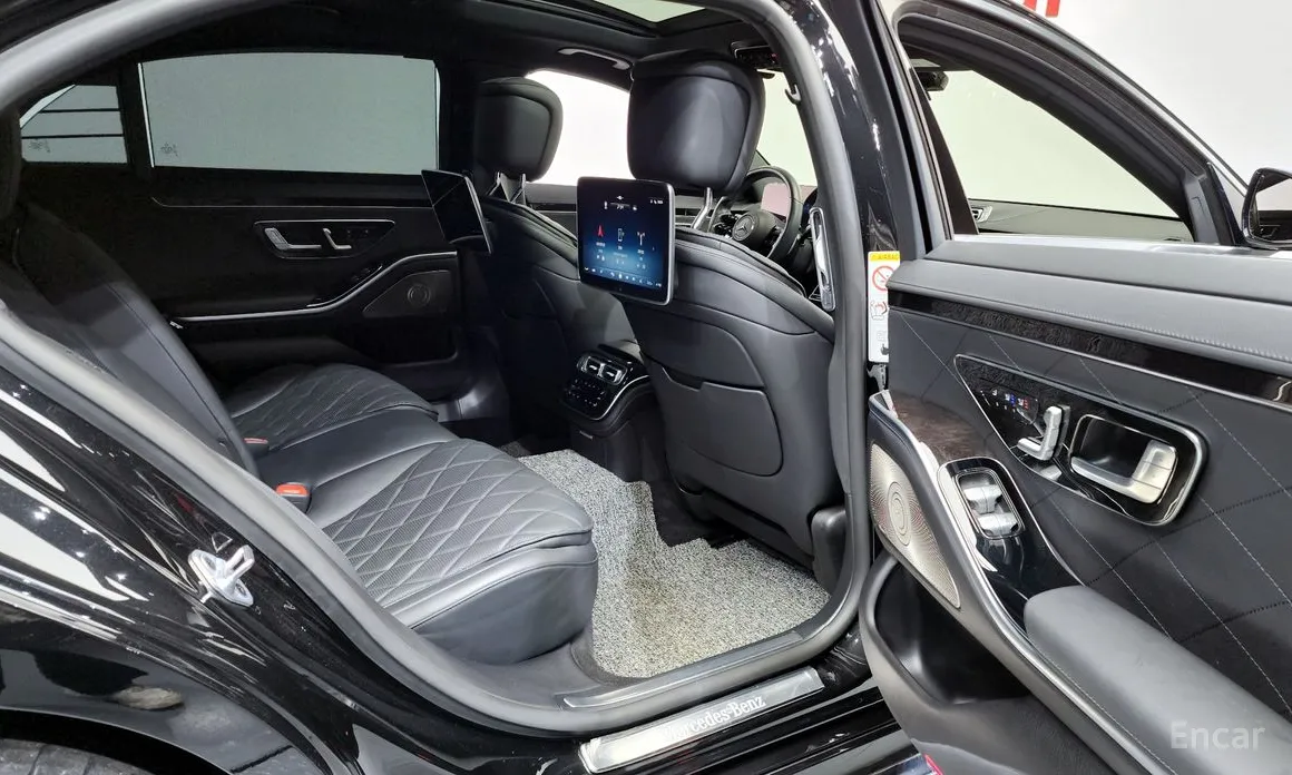 Фото 12 - Mercedes-Benz S-Class