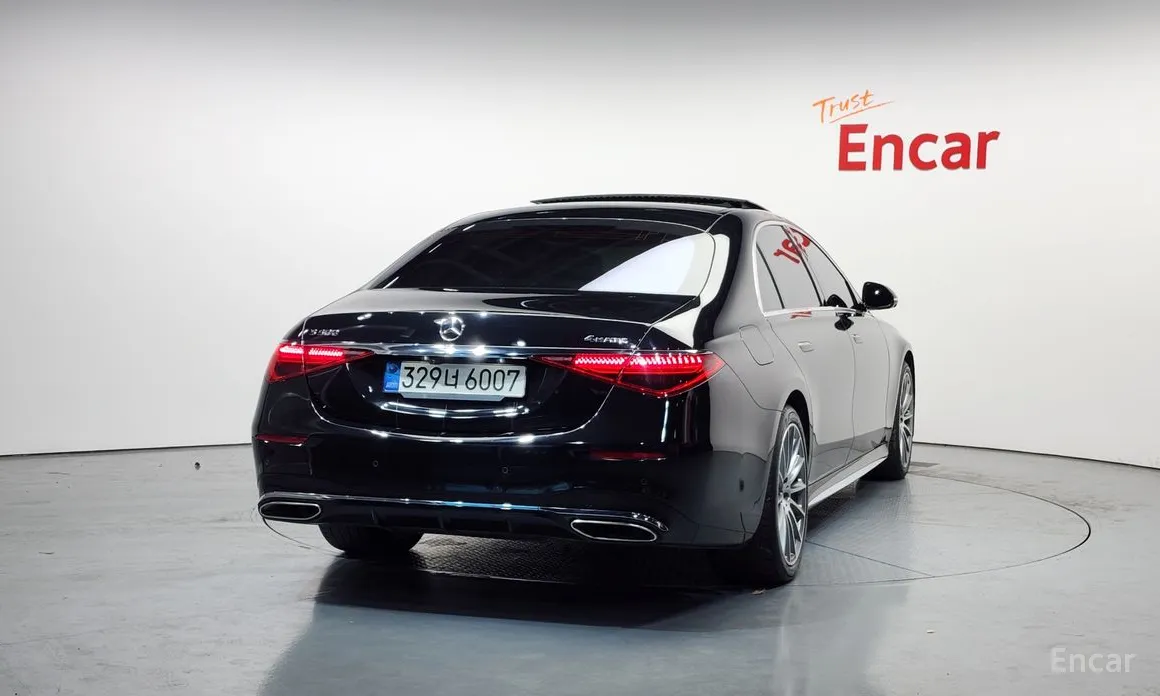 Фото 4 - Mercedes-Benz S-Class