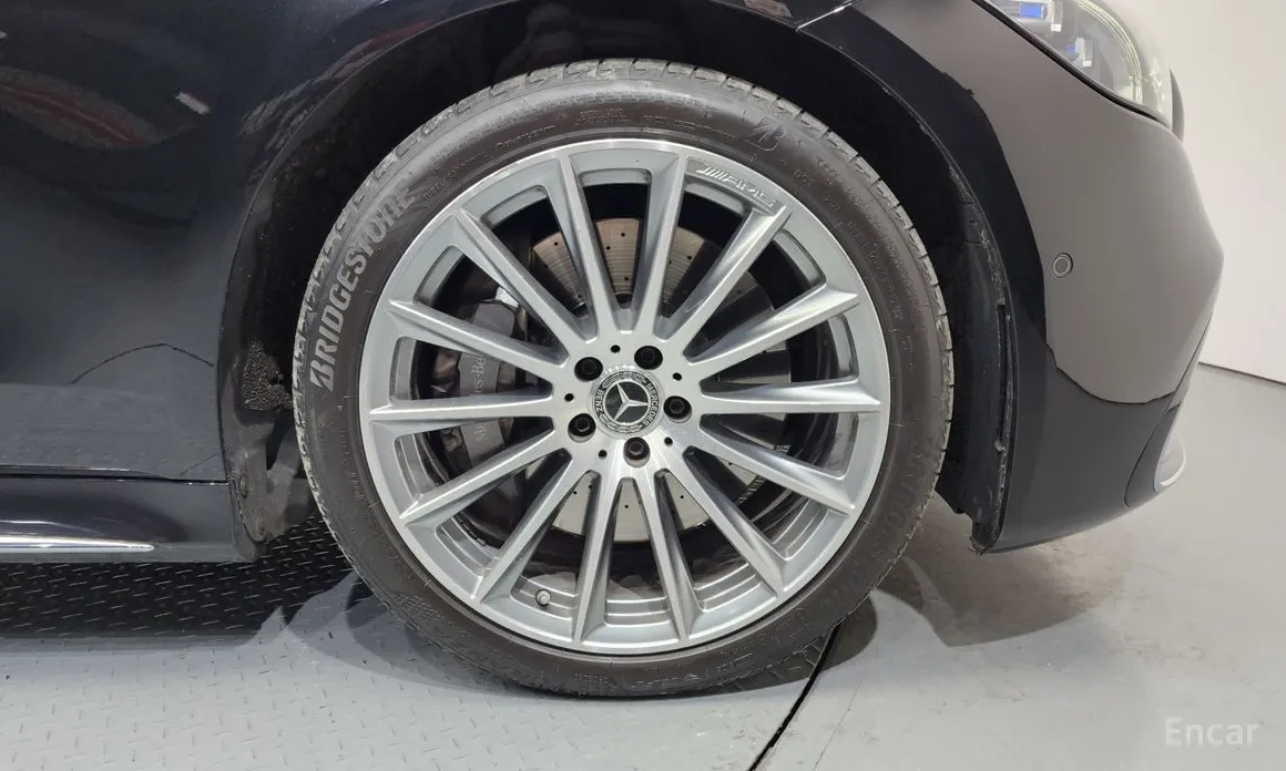 Фото 5 - Mercedes-Benz S-Class