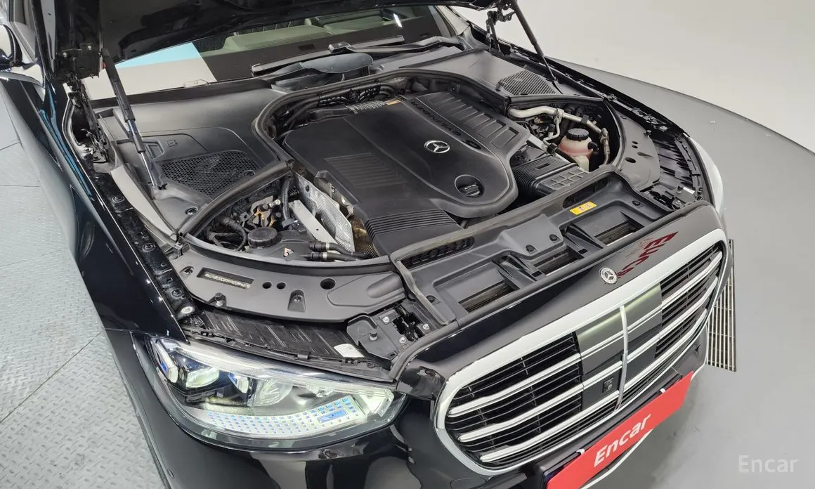 Фото 6 - Mercedes-Benz S-Class