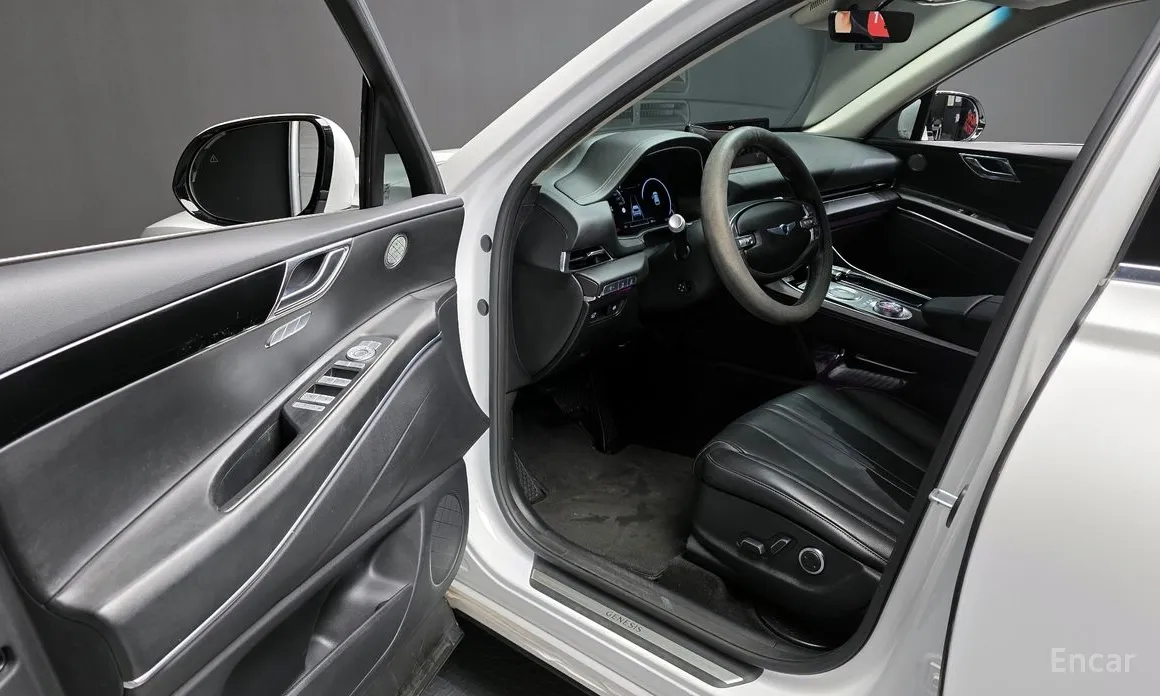 Фото 10 - Genesis GV80