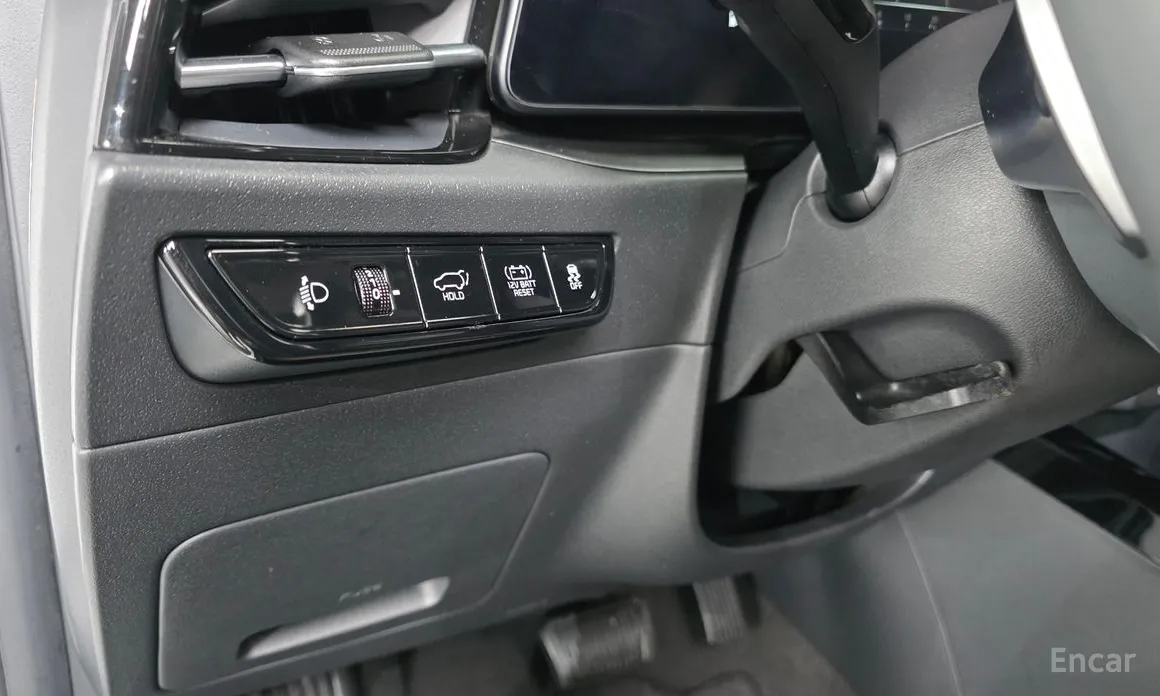 Фото 13 - Kia Niro