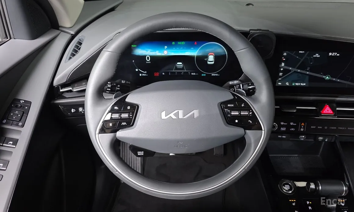 Фото 14 - Kia Niro