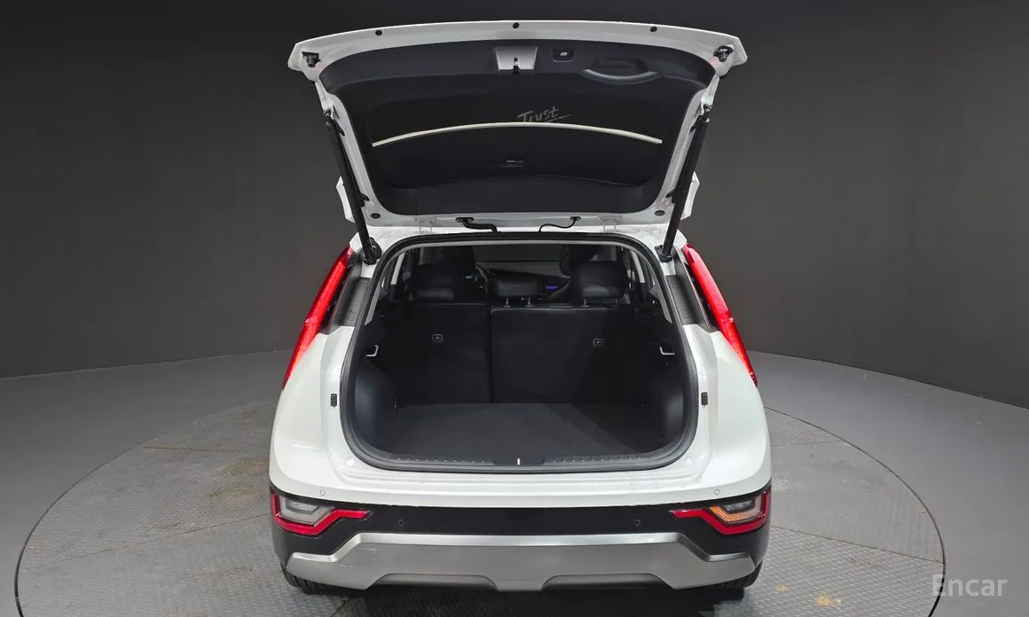 Фото 20 - Kia Niro