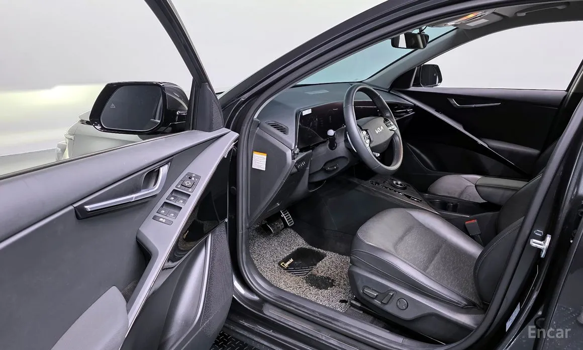 Фото 11 - Kia Niro