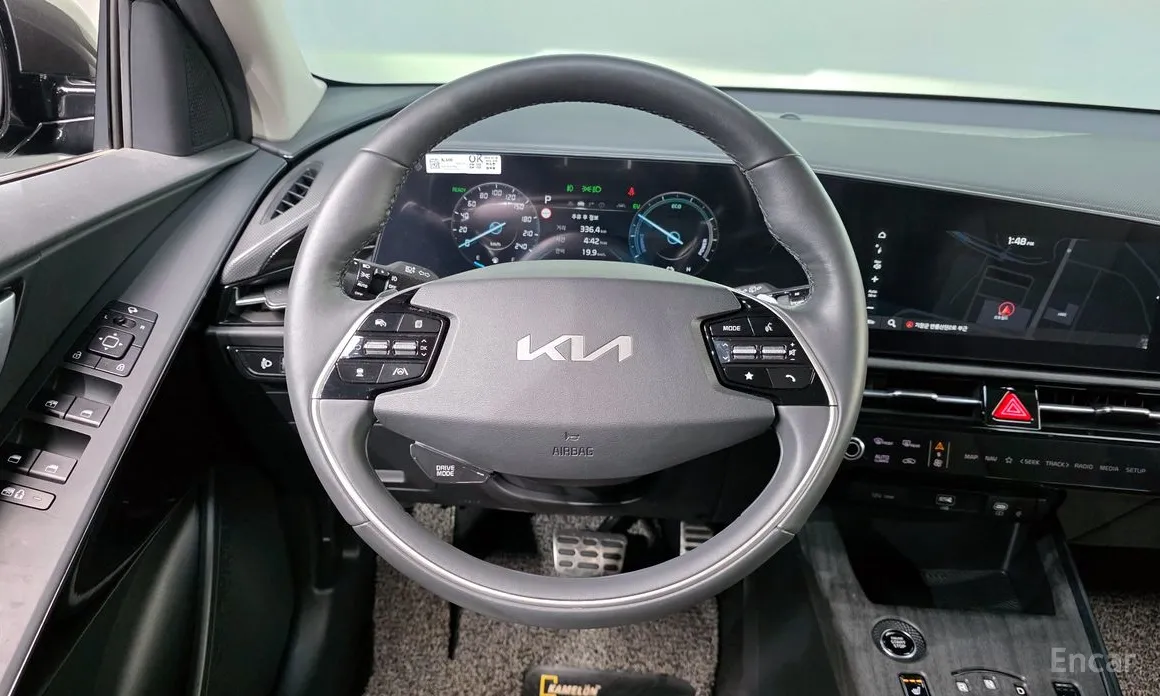 Фото 13 - Kia Niro