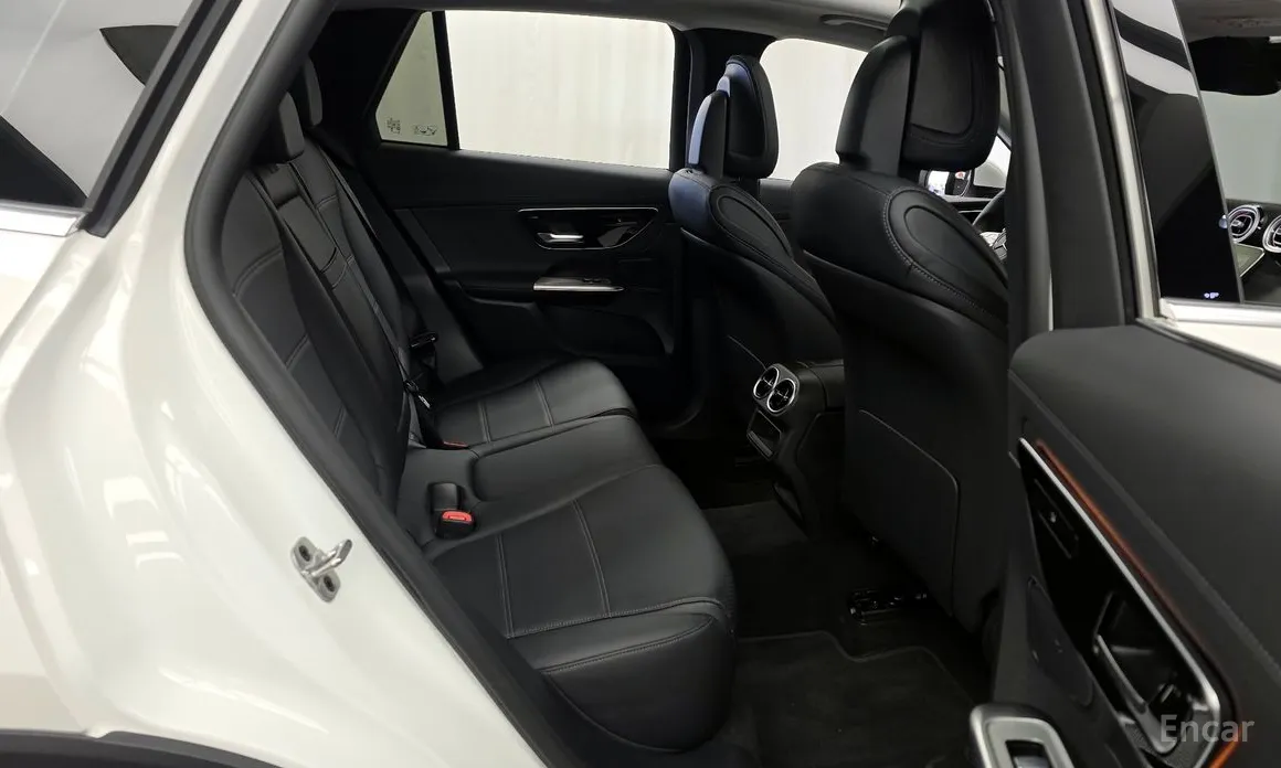 Фото 12 - Mercedes-Benz GLC-Class