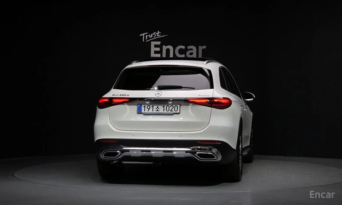 Фото 4 - Mercedes-Benz GLC-Class