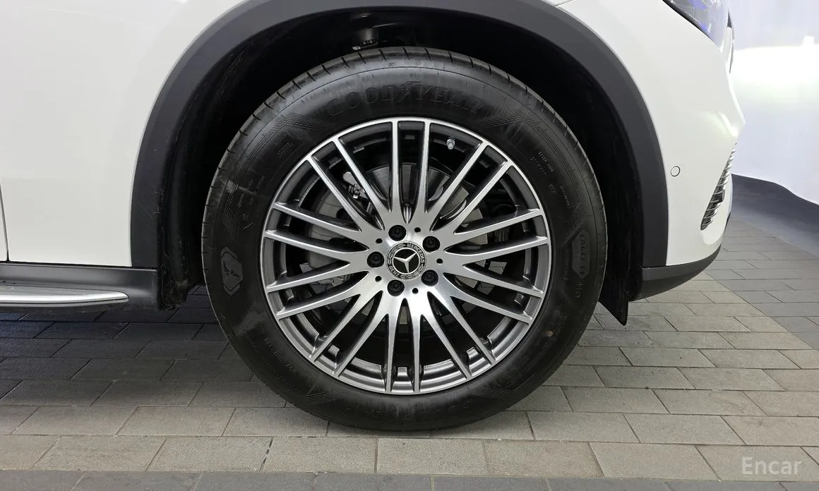 Фото 5 - Mercedes-Benz GLC-Class