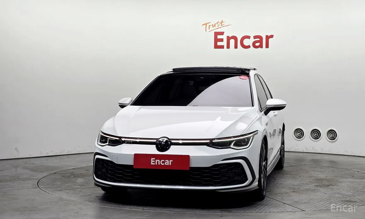 Photo 3 - Volkswagen Golf