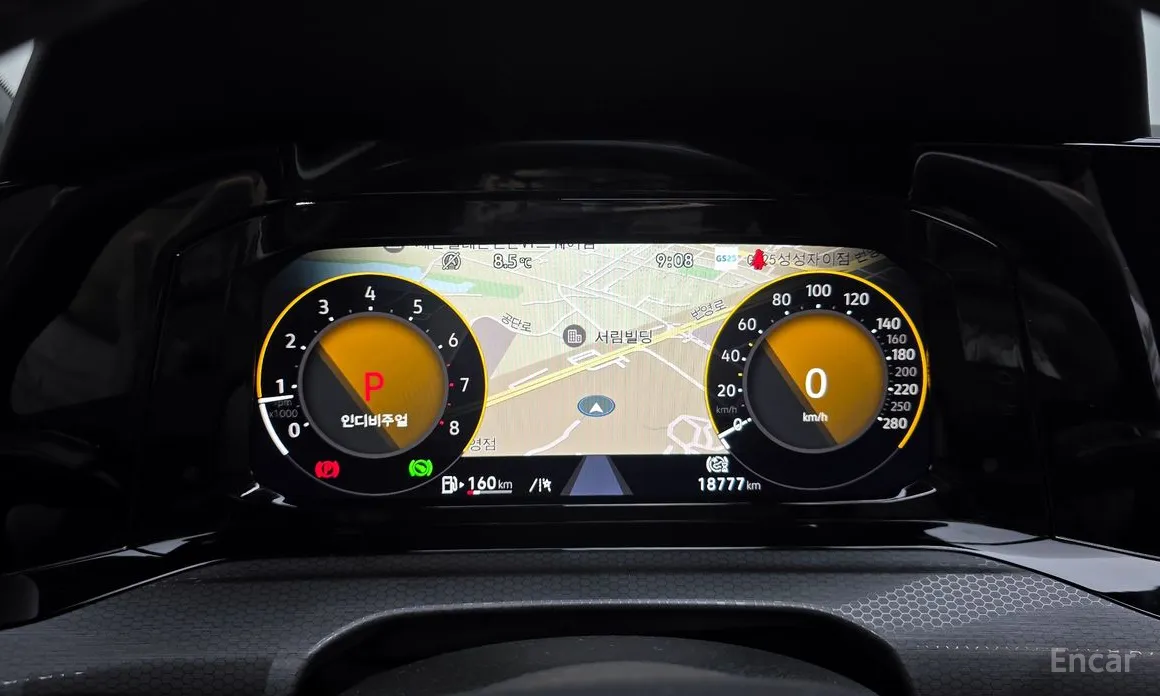 Photo 8 - Volkswagen Golf