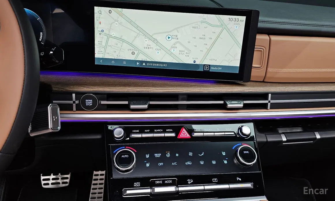 Фото 14 - Hyundai Santa Fe