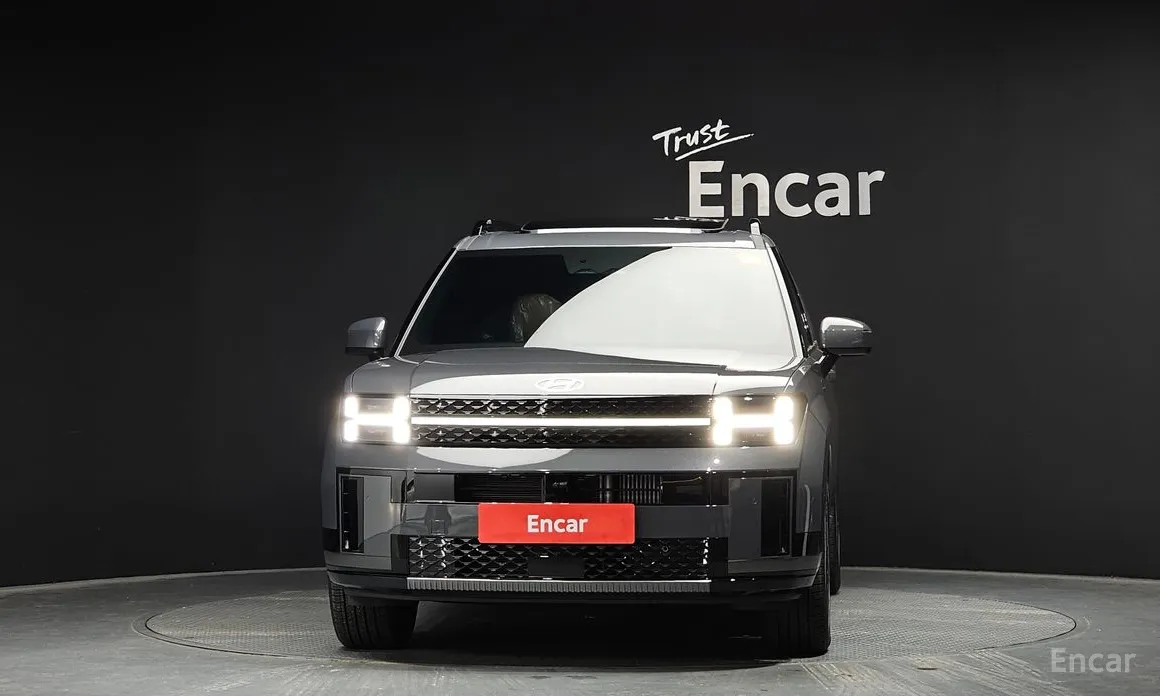 Фото 3 - Hyundai Santa Fe