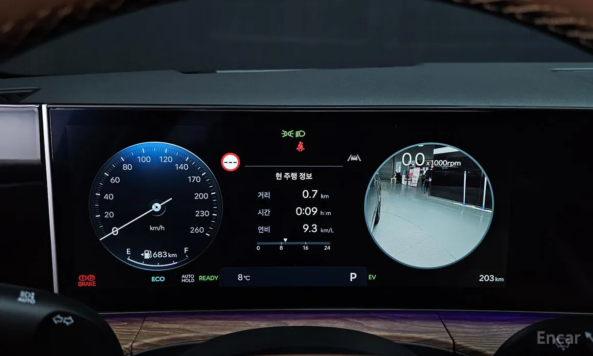 Фото 8 - Hyundai Santa Fe