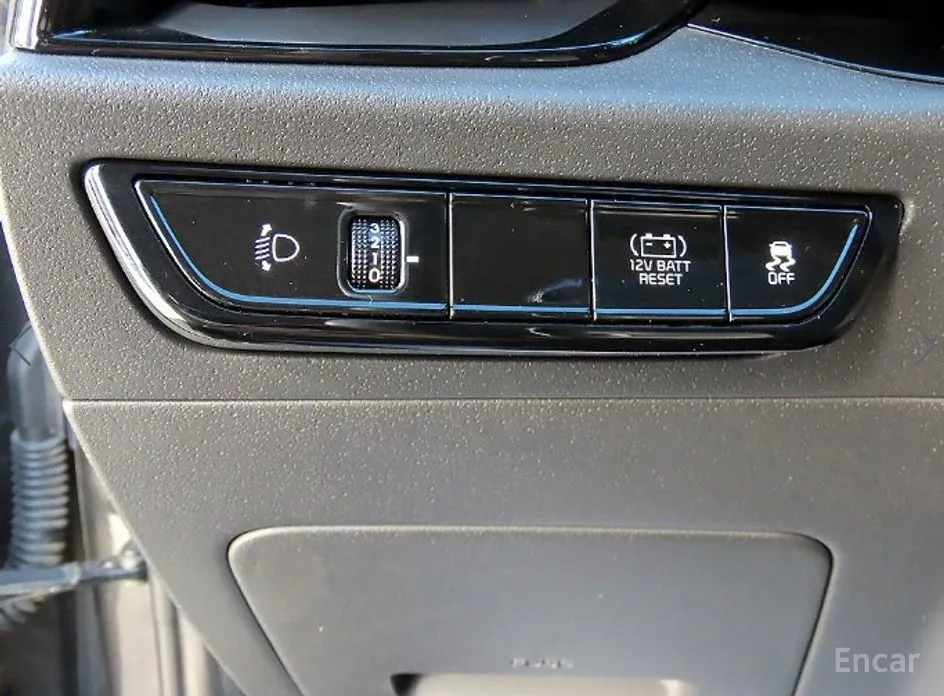 Фото 12 - Kia Niro