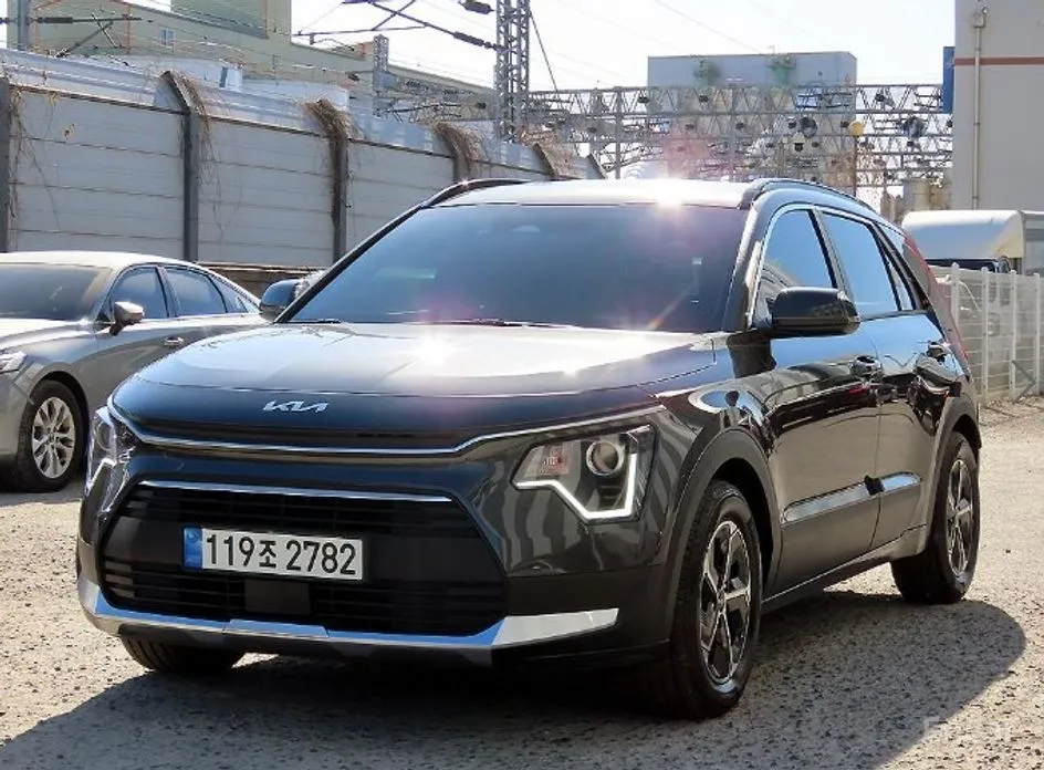 Фото 2 - Kia Niro