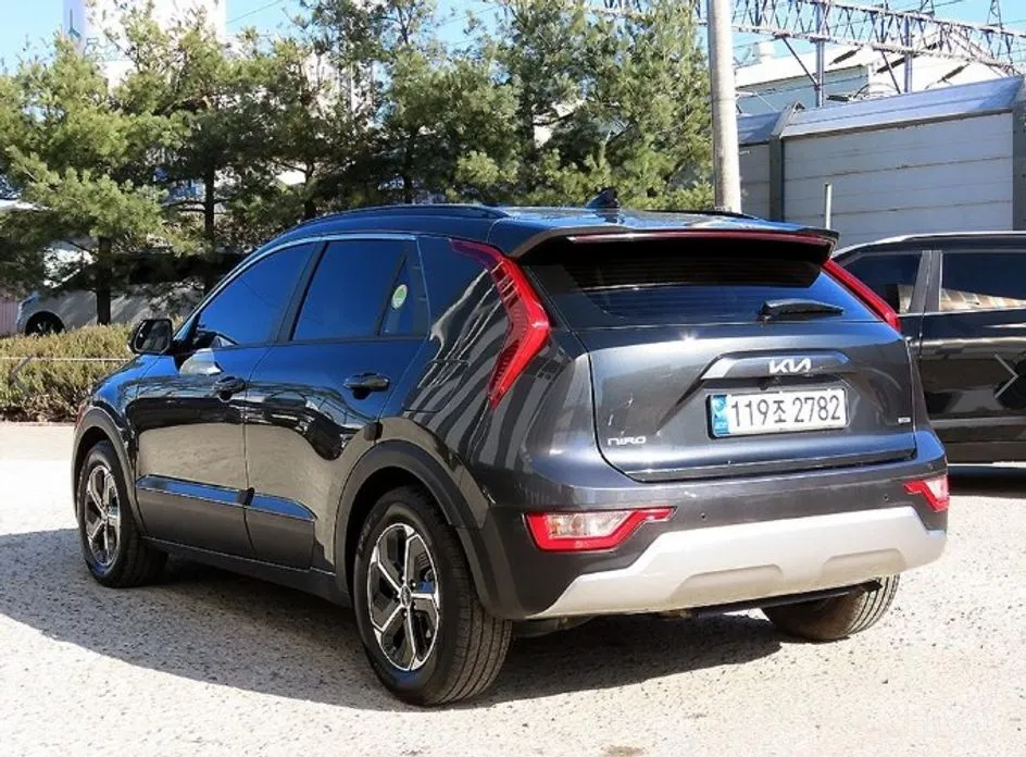 Фото 3 - Kia Niro