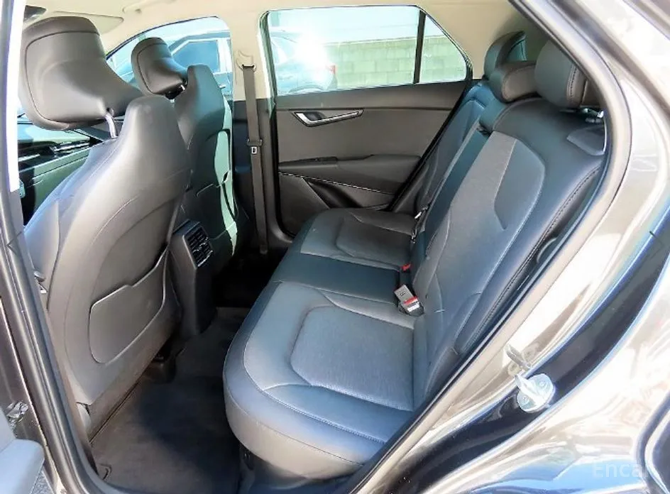 Фото 6 - Kia Niro