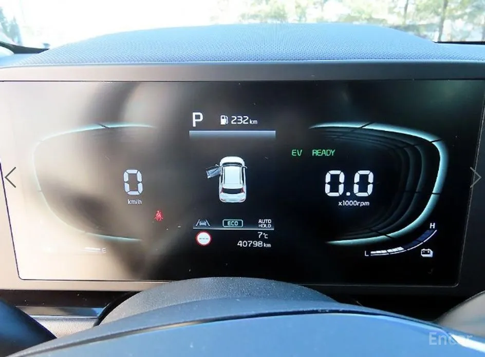 Фото 9 - Kia Niro