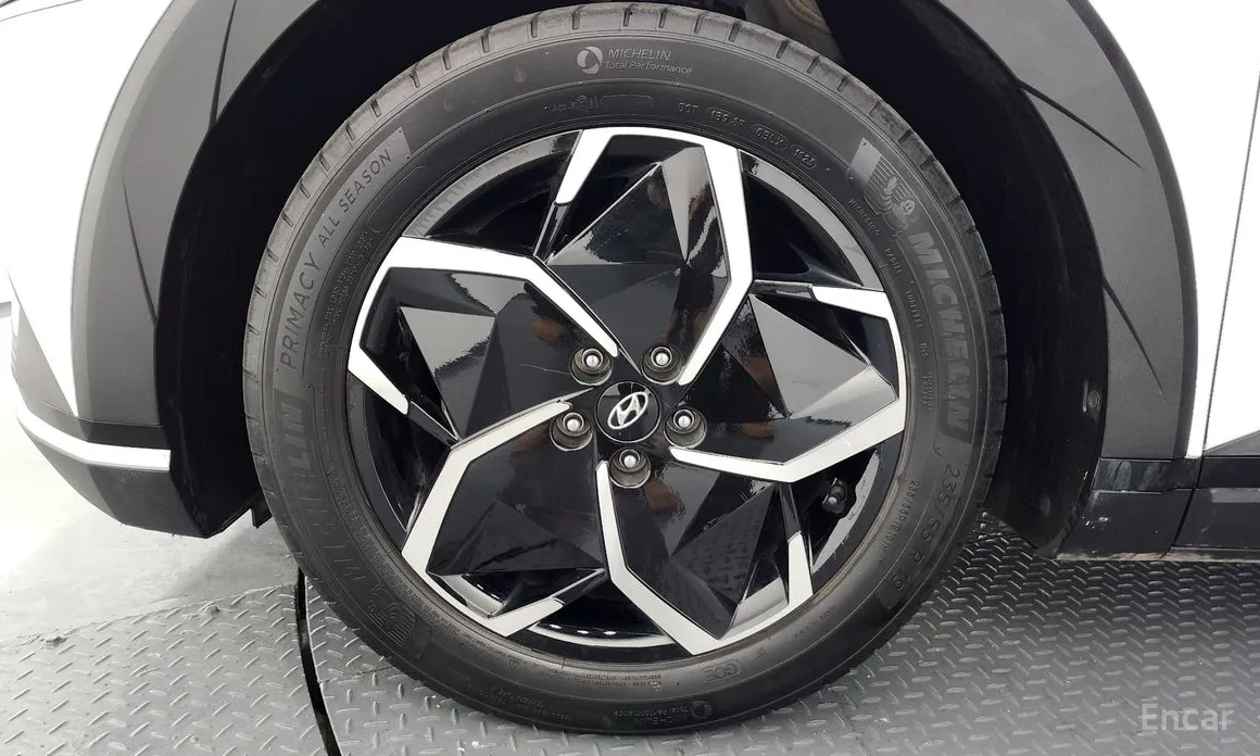 Photo 5 - Hyundai Ioniq 5