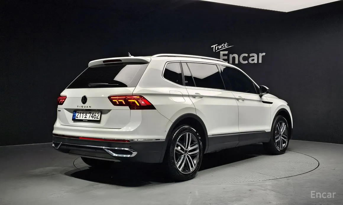 Фото 2 - Volkswagen Tiguan