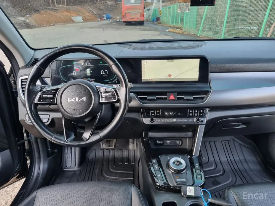 Фото 11 - Kia Seltos