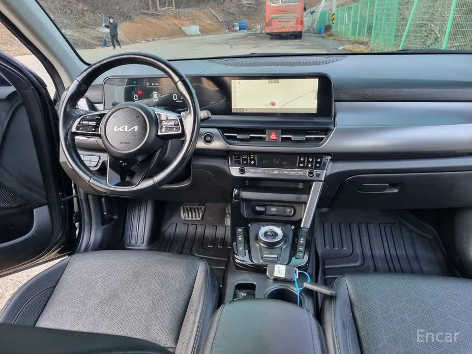 Фото 9 - Kia Seltos