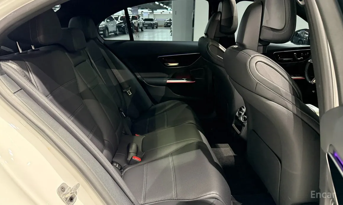 Фото 20 - Mercedes-Benz C-Class