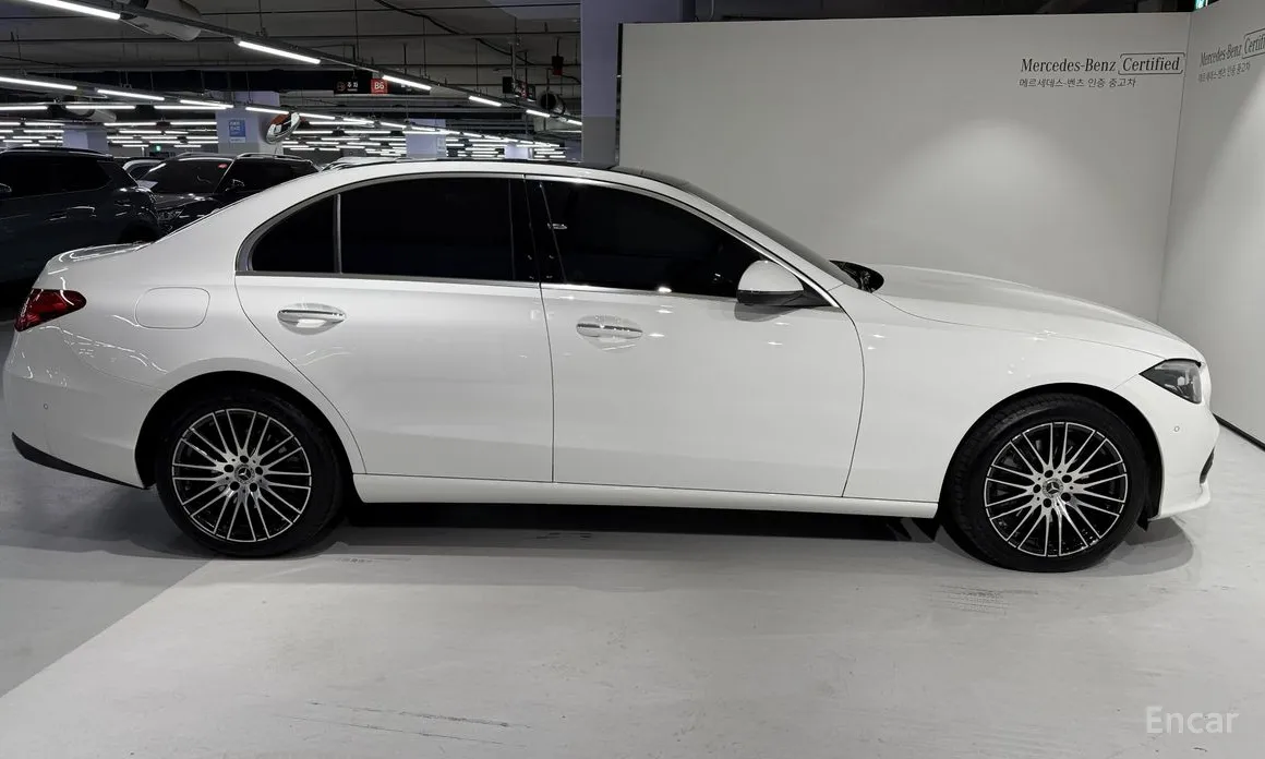 Фото 9 - Mercedes-Benz C-Class