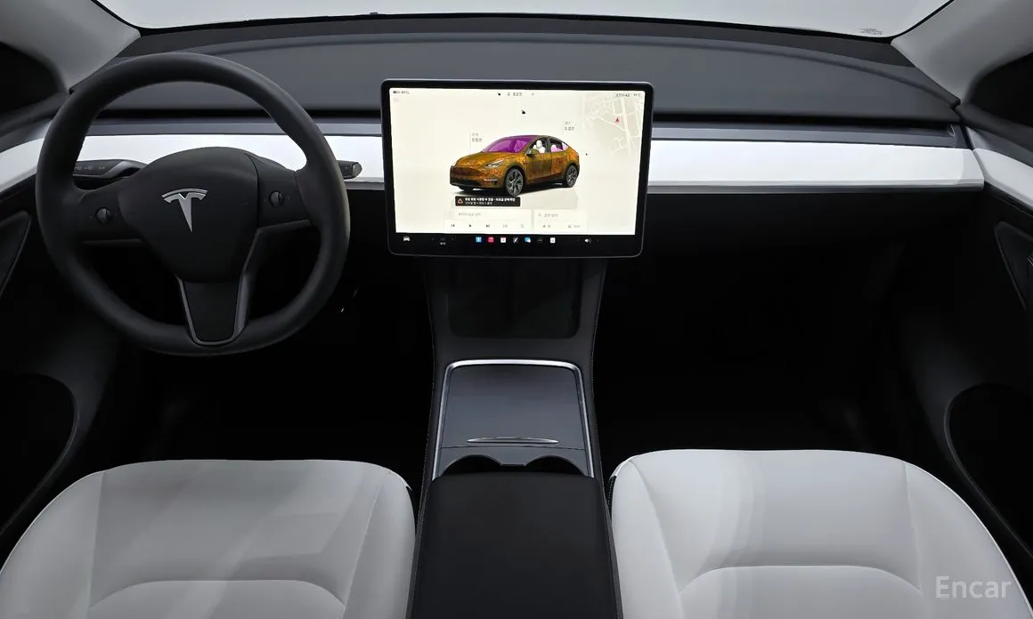 Photo 7 - Tesla Model Y