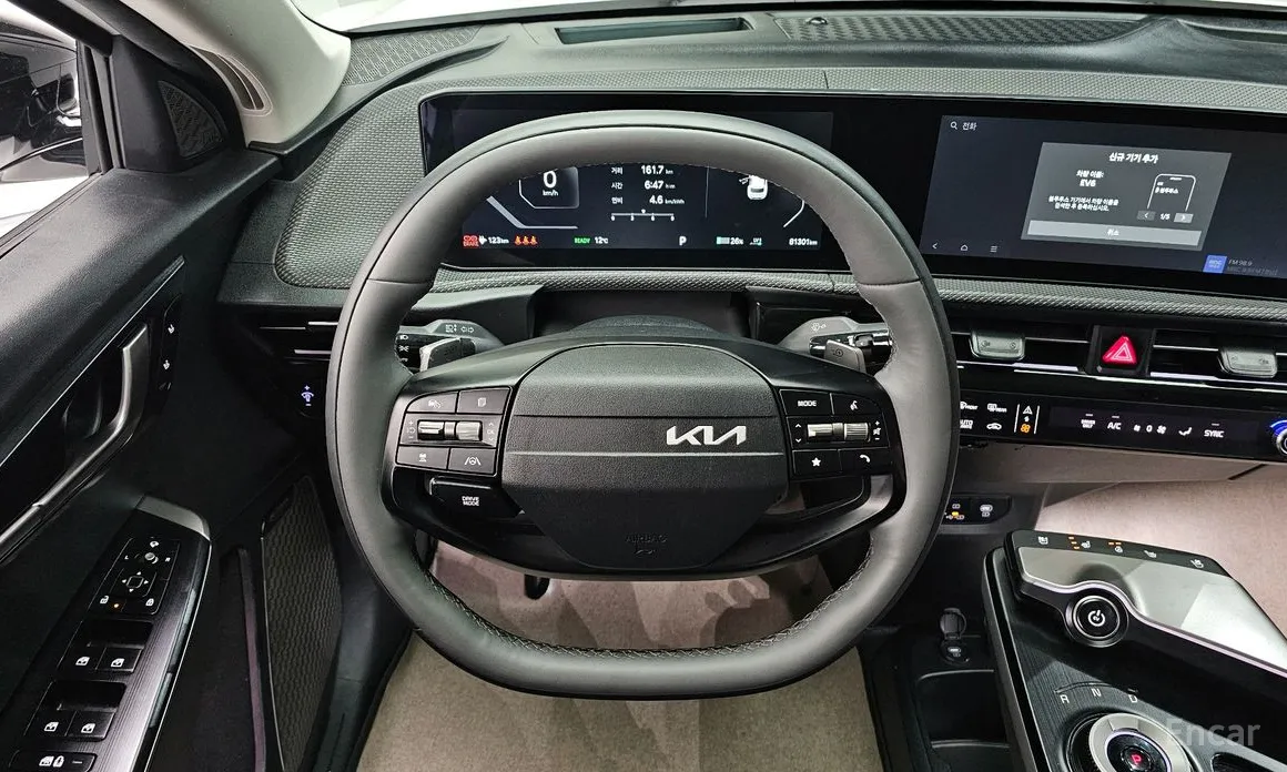 Фото 13 - Kia EV6