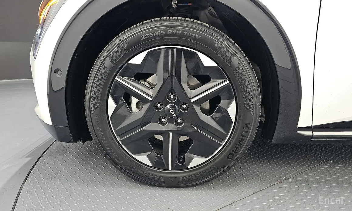 Фото 5 - Kia EV6