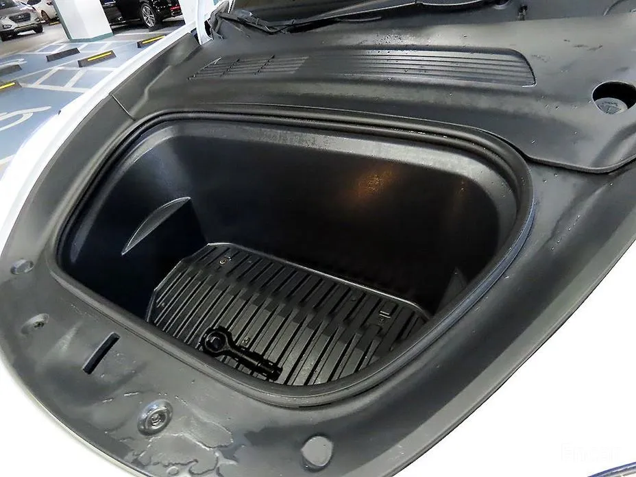 Photo 19 - Tesla Model Y