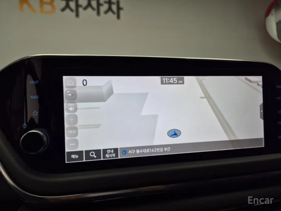 Фото 10 - Hyundai Sonata