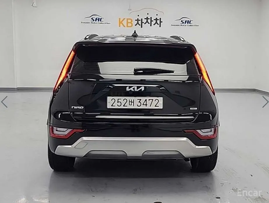 Фото 3 - Kia Niro