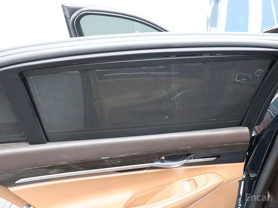 Фото 11 - Genesis G90