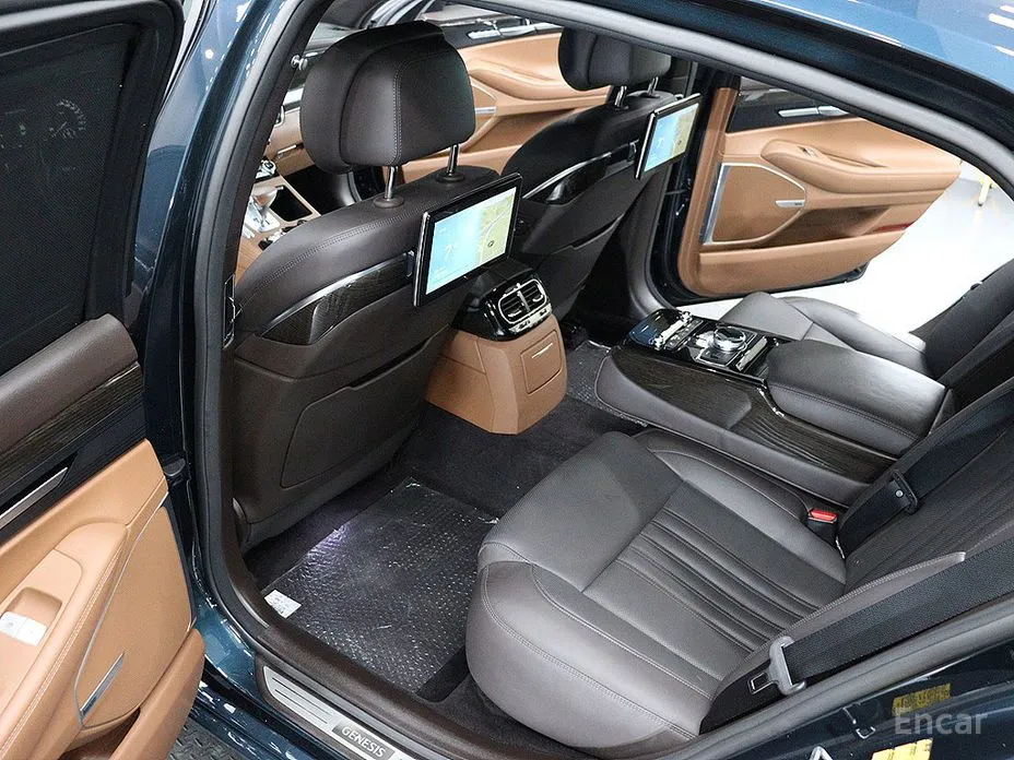 Фото 14 - Genesis G90