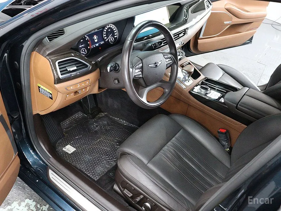 Фото 15 - Genesis G90