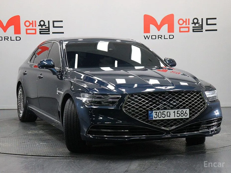 Фото 2 - Genesis G90