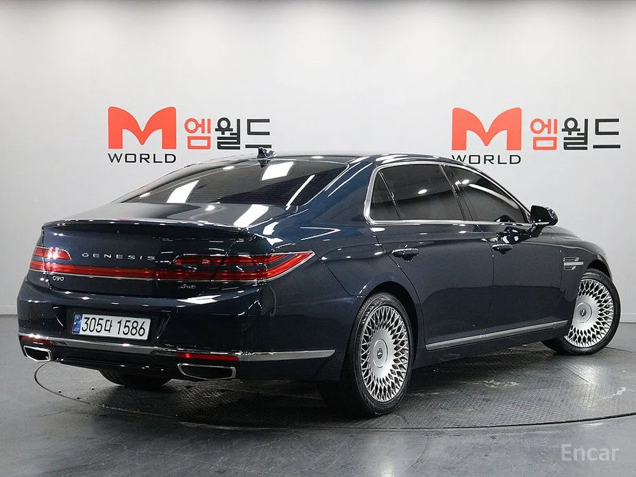 Фото 3 - Genesis G90