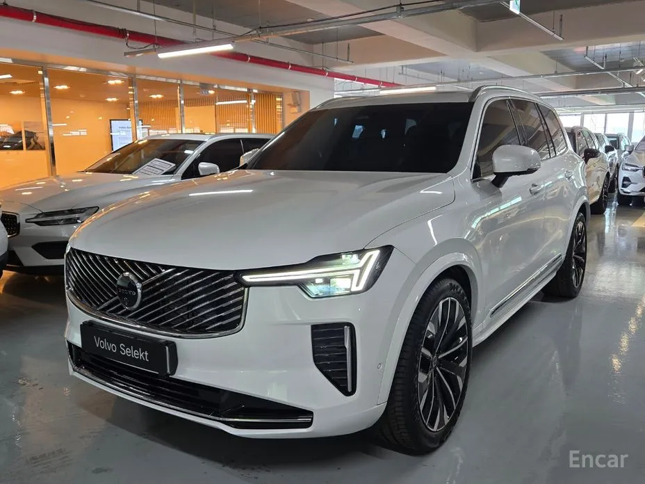 Фото 1 - Volvo XC90