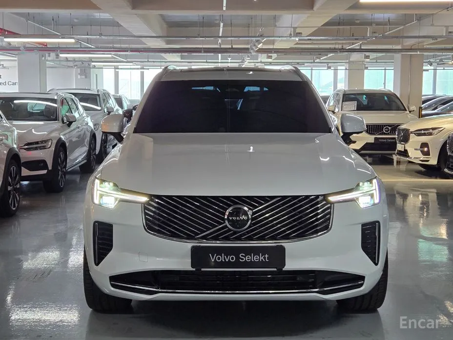 Фото 3 - Volvo XC90